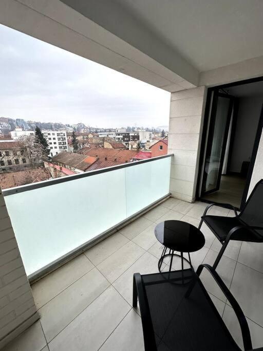 Central River Apartment Cluj-Napoca Extérieur photo